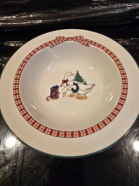 Anchor Holiday Memories Porcelain Ware Cereal Soup Bowl Christmas Ducks 7.25"